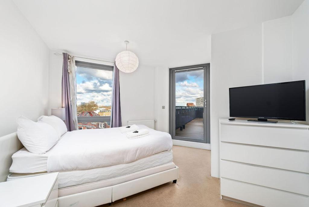 Modern Serviced 3-Bedroom Flat In East London Exterior photo